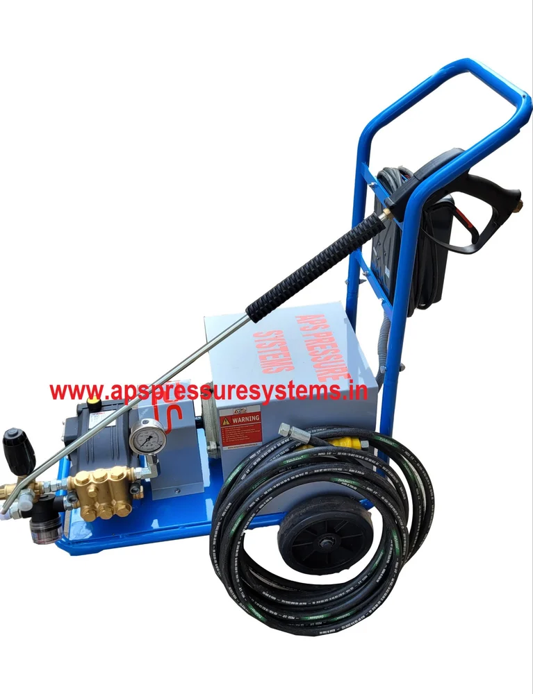 High Pressure Water Jet Cleaning Machine, 200 Bar, Power (HP): 7.5 HP